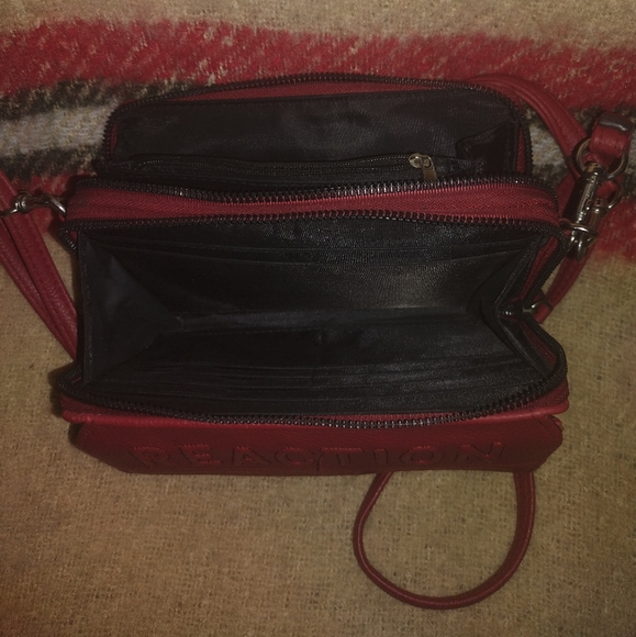 Purse - Picture 2 of 4